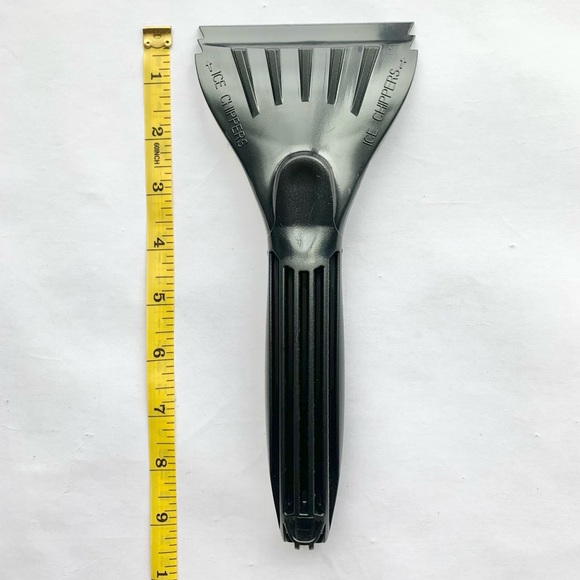 NEW 2 piece 9 in. Plastic Ice Scrapers for Cars - Picture 5 of 6